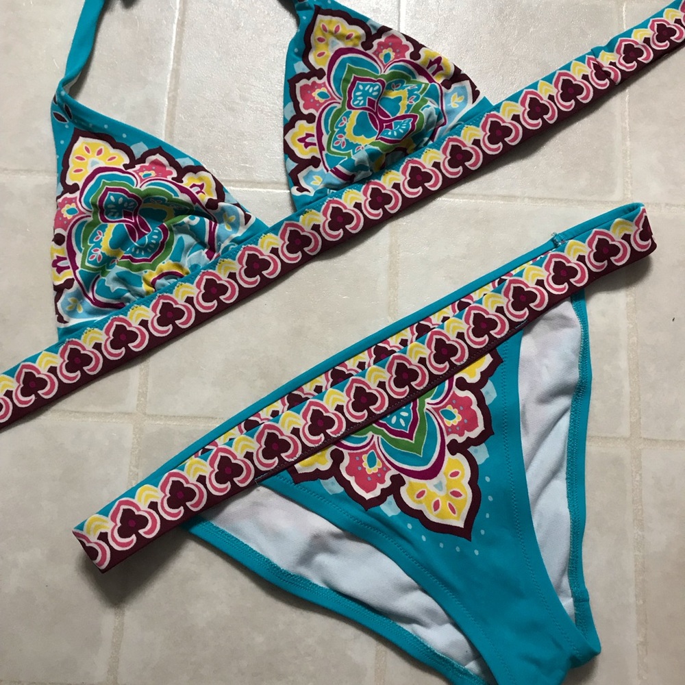 swim suit